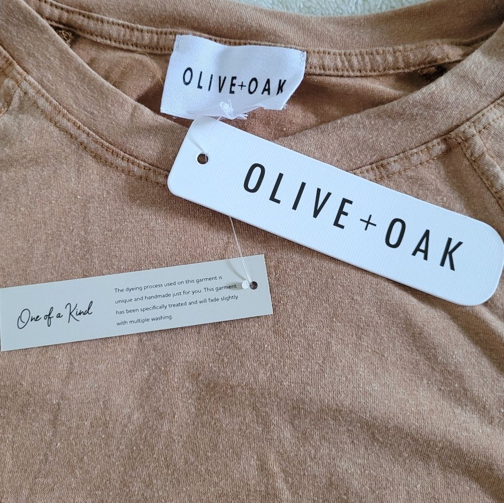 Olive + Oak Pale Rust Colored Top - NWT - Picture 7 of 11